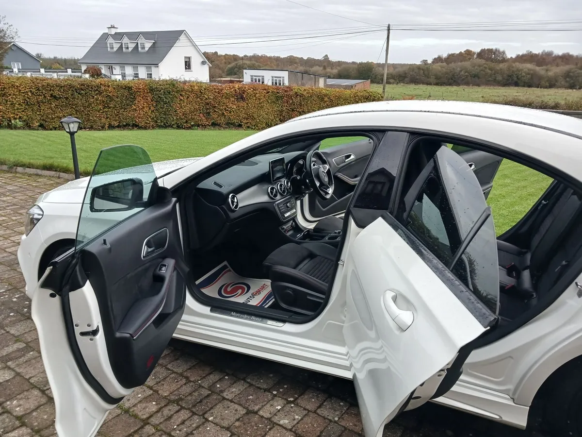 Image 4 of 12