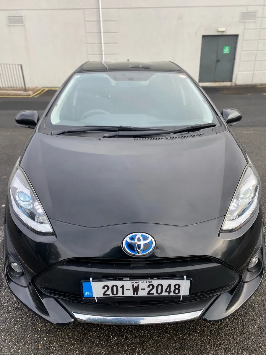 Image 2 of 19