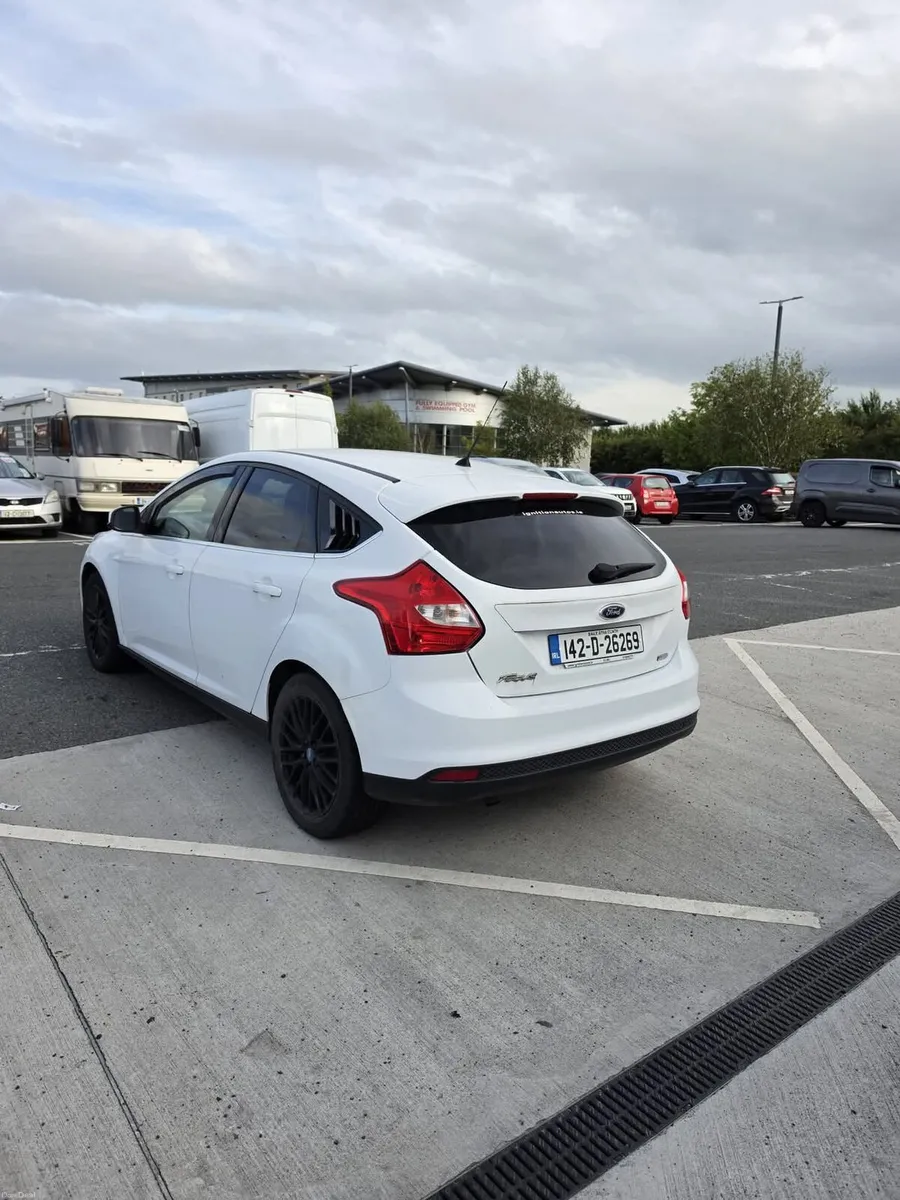 Image 2 of 6