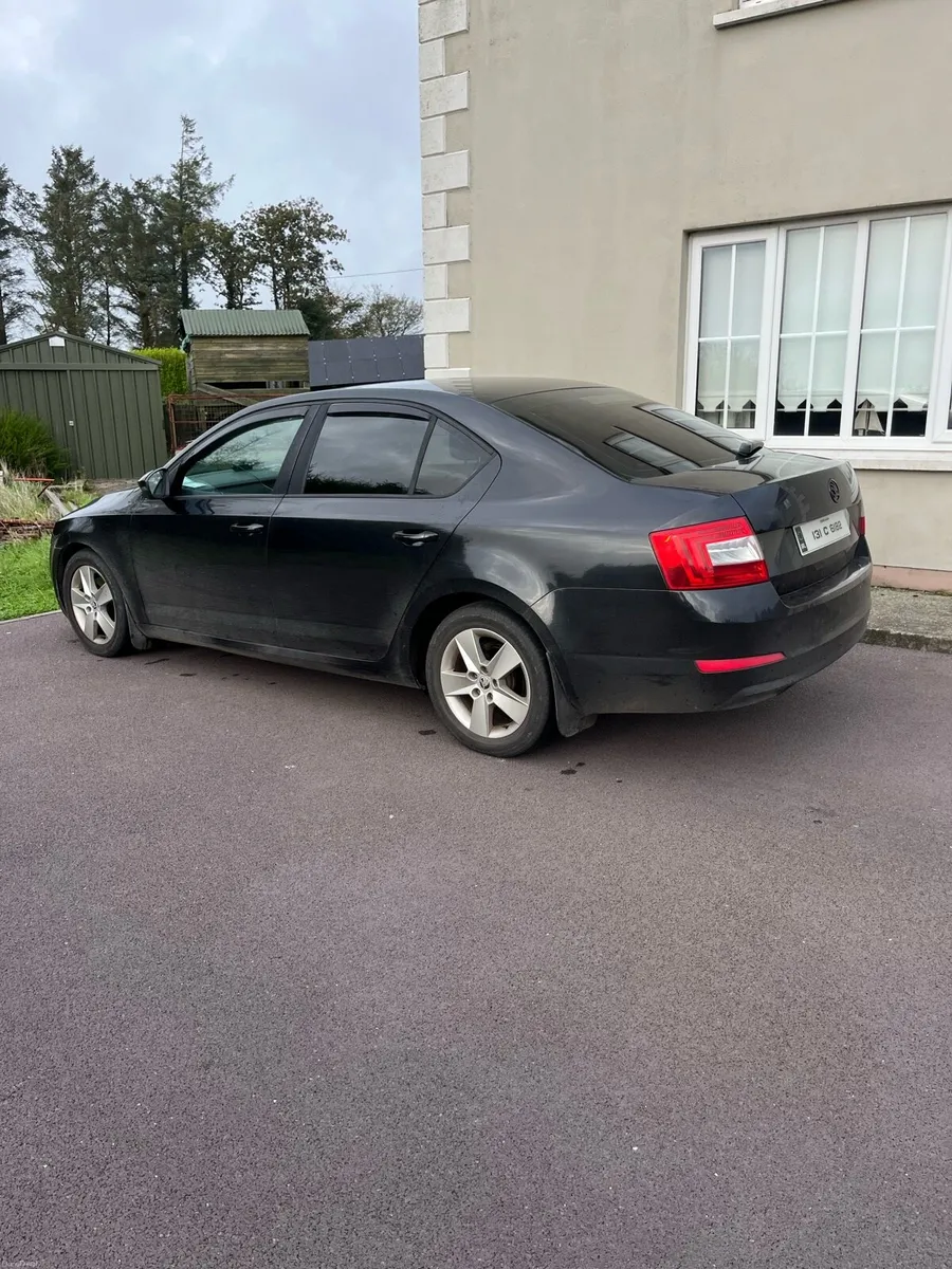 Image 2 of 6