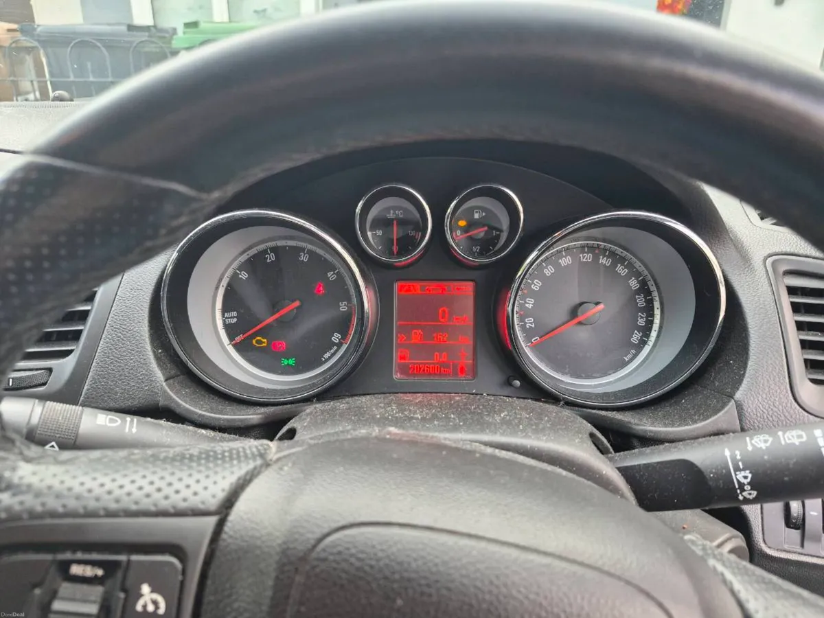 Image 2 of 7