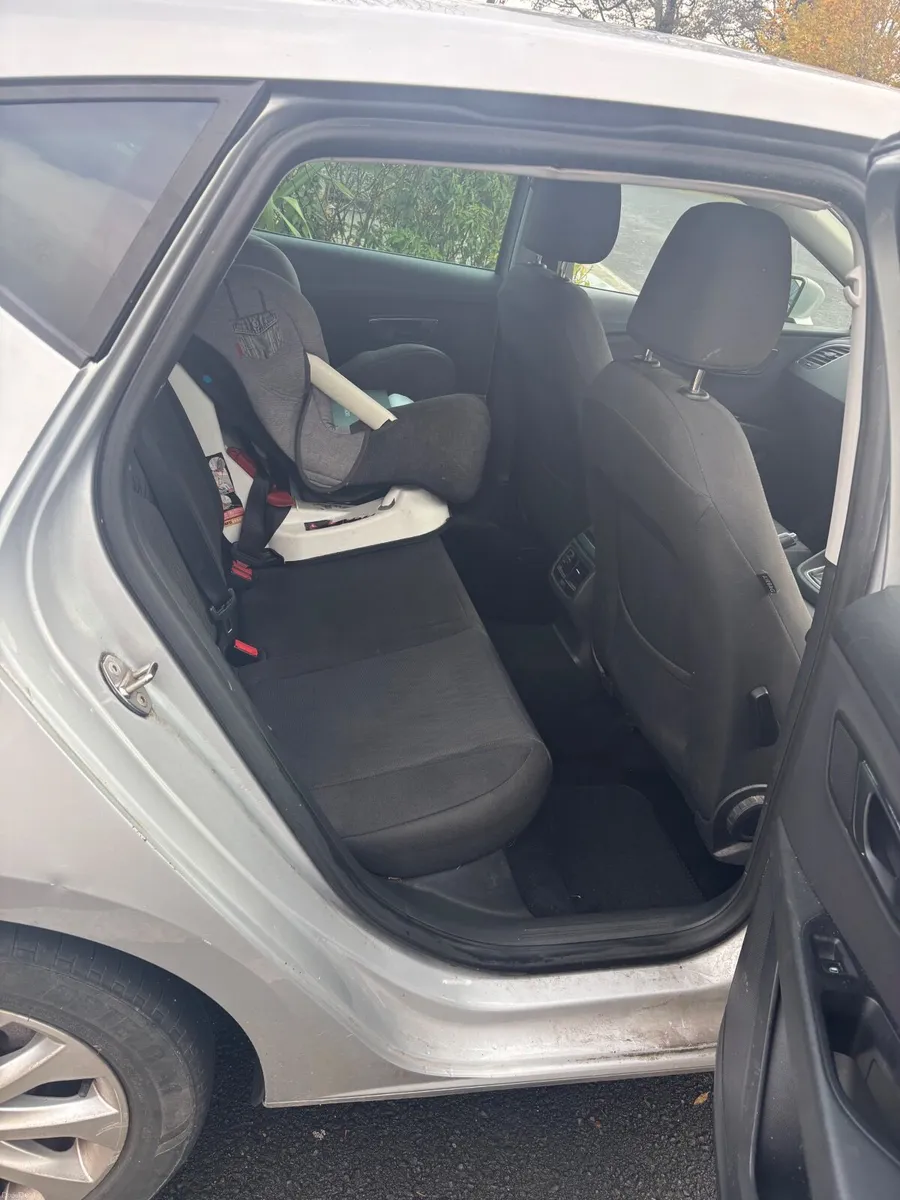 Image 6 of 10