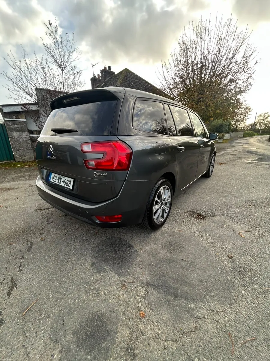 Image 4 of 18