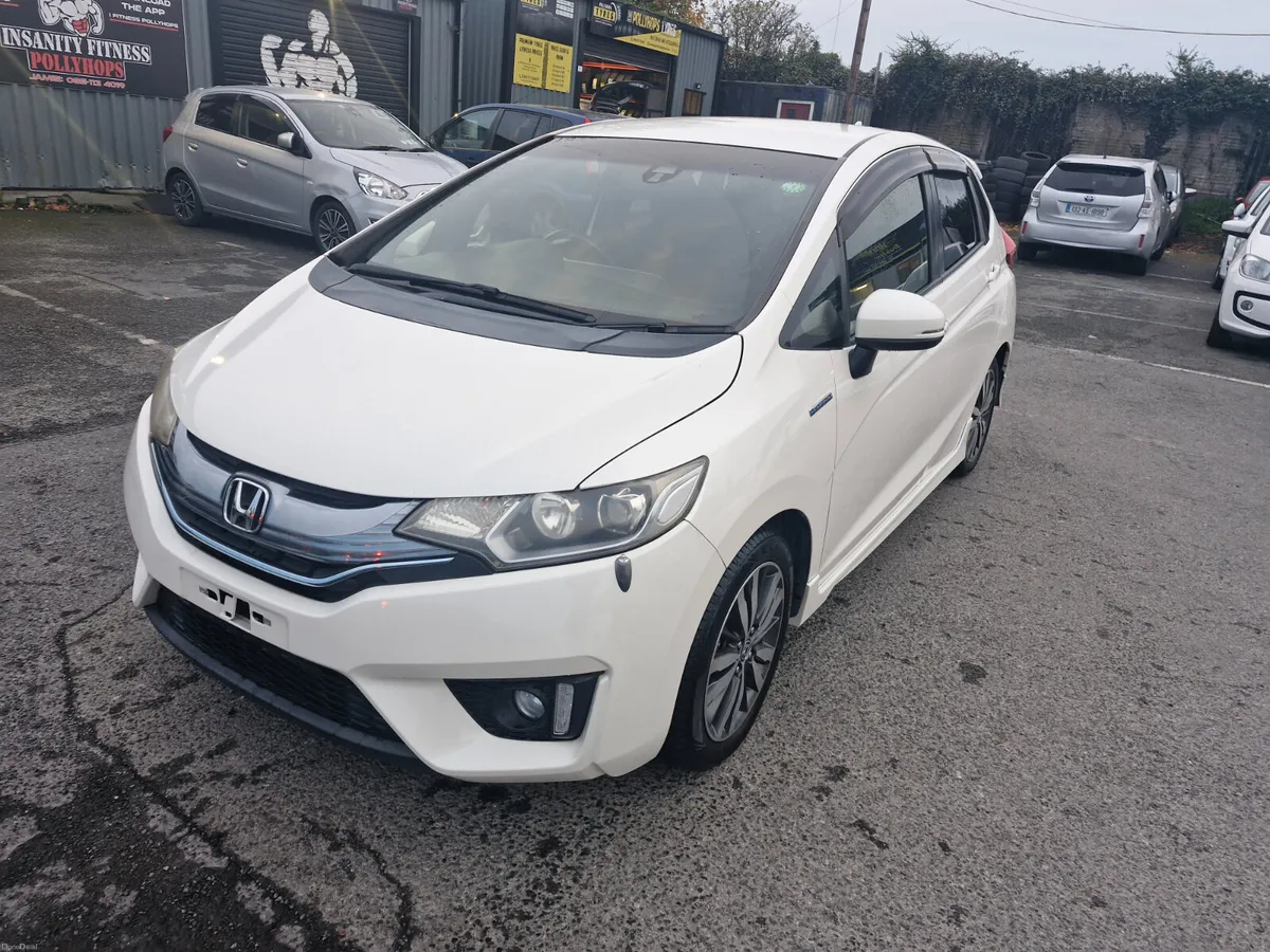 Image 2 of 18