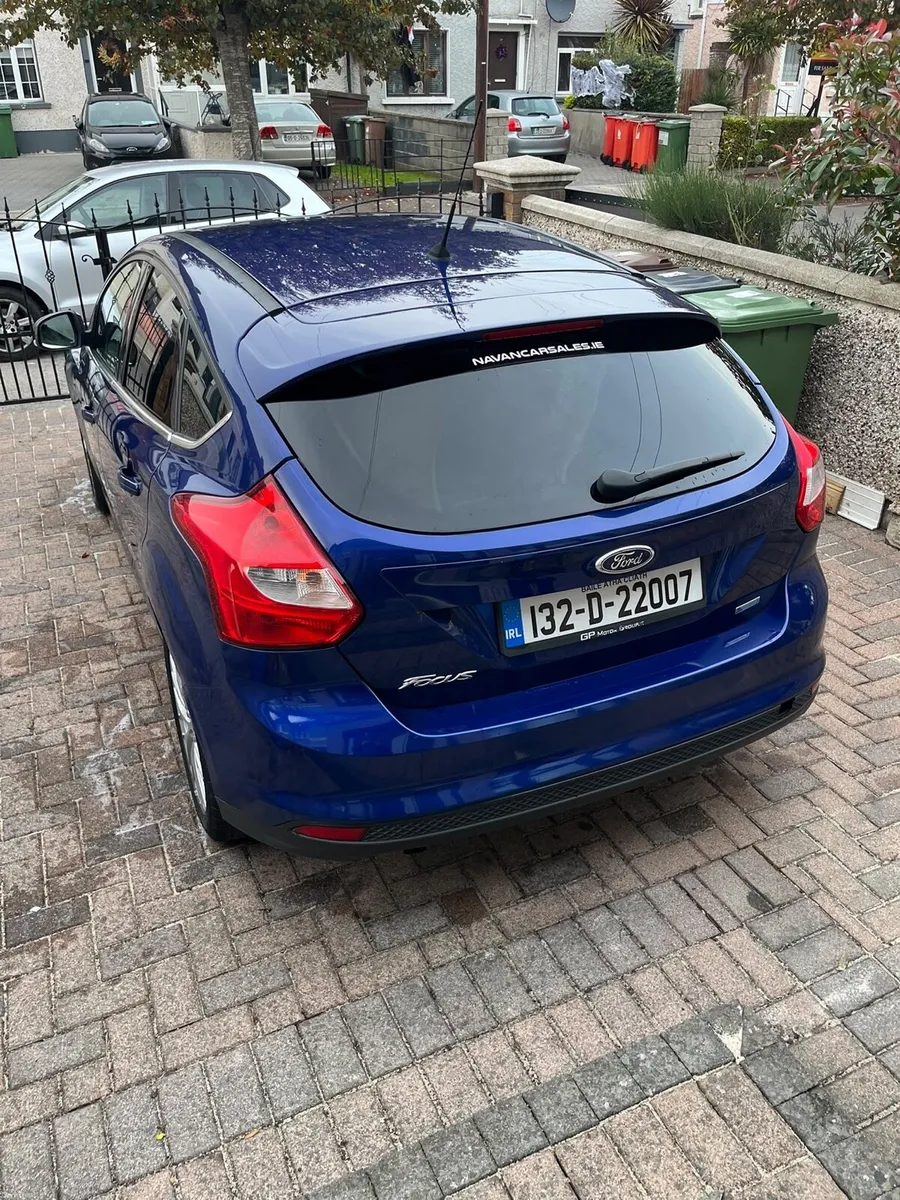 Image 2 of 6