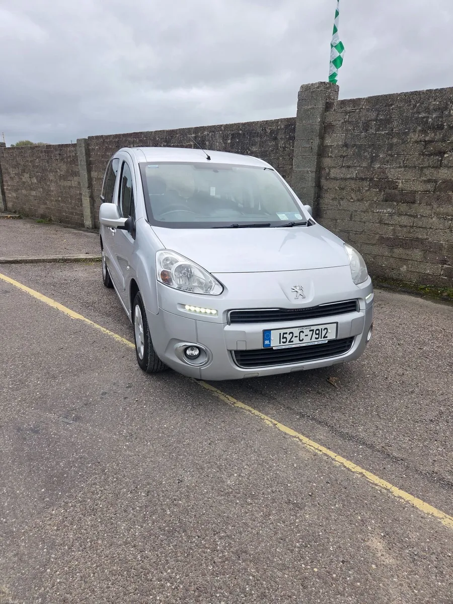 Image 2 of 14