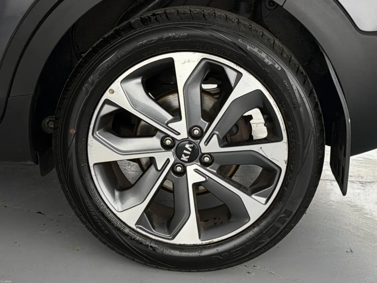 Image 3 of 39