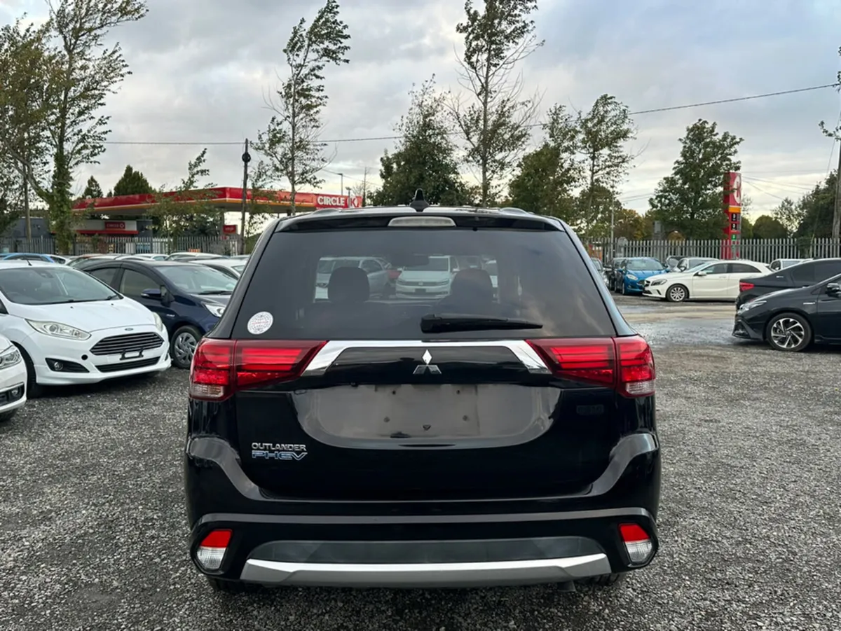 Image 4 of 19
