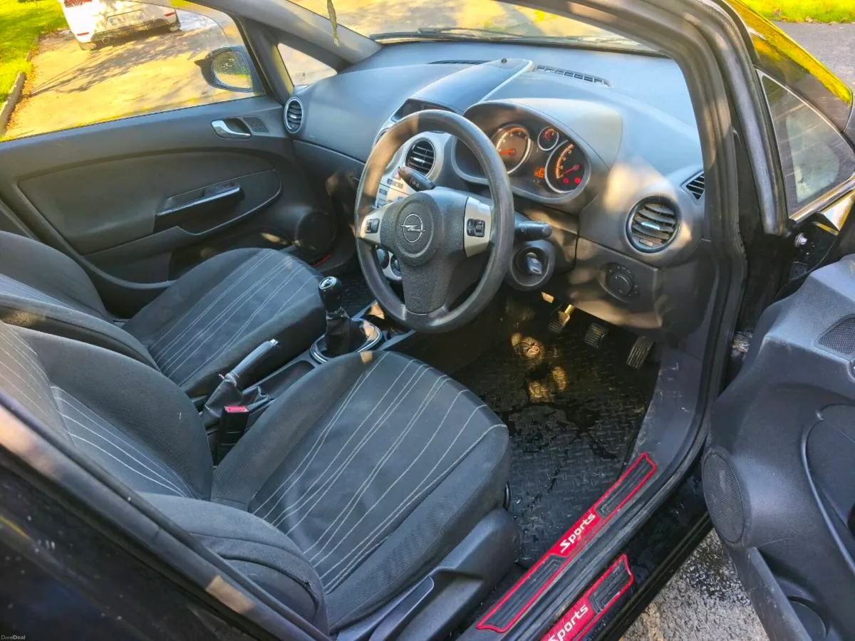 Image 4 of 6