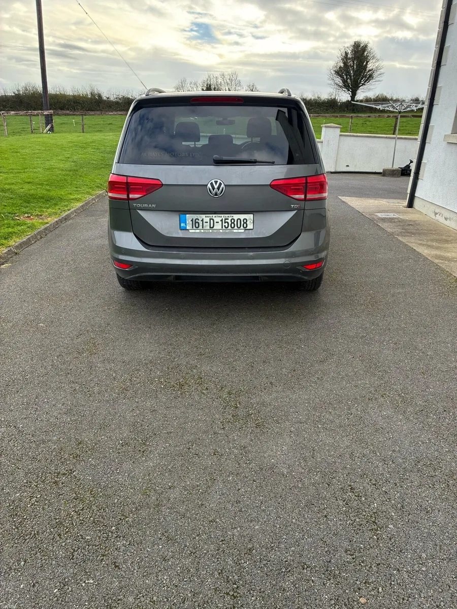 Image 3 of 10