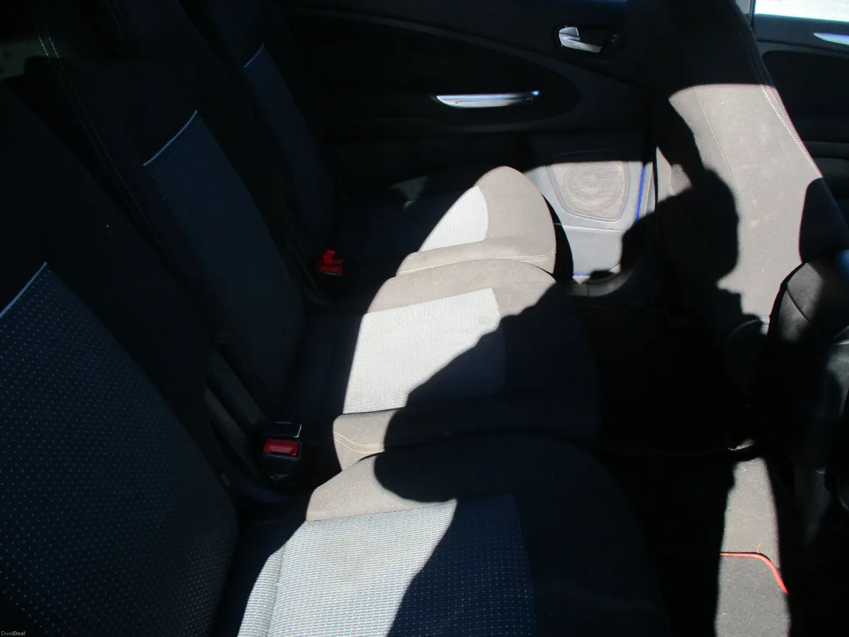 Image 4 of 8