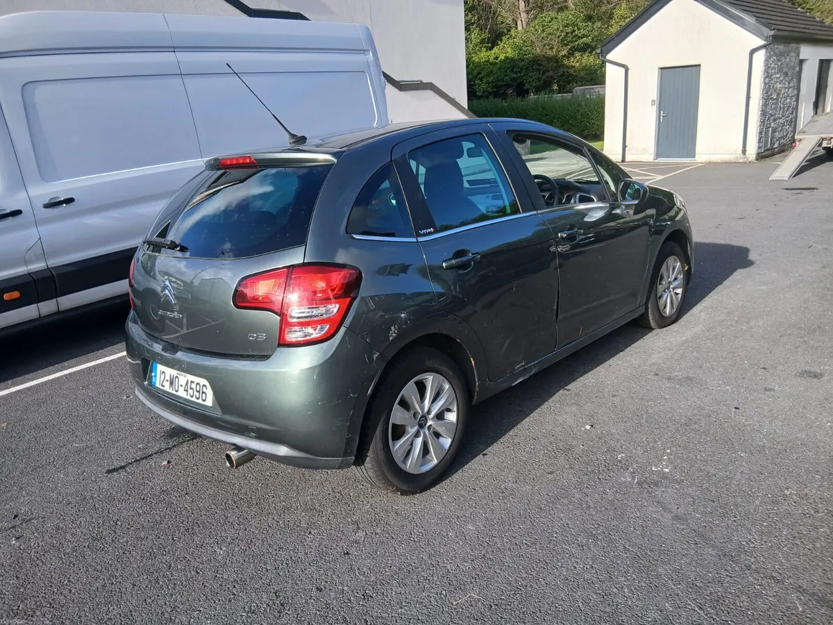 Image 2 of 6