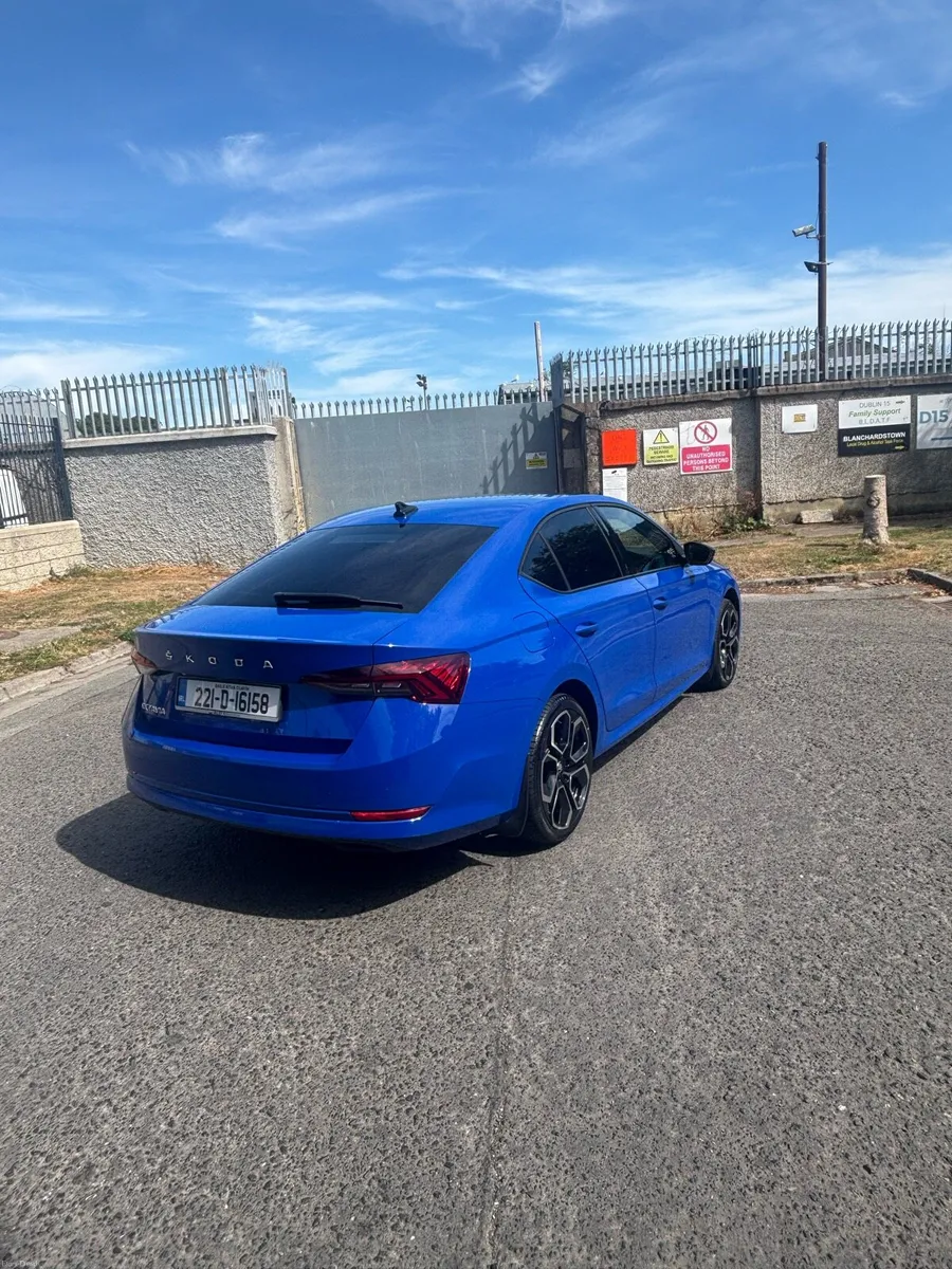 Image 2 of 6