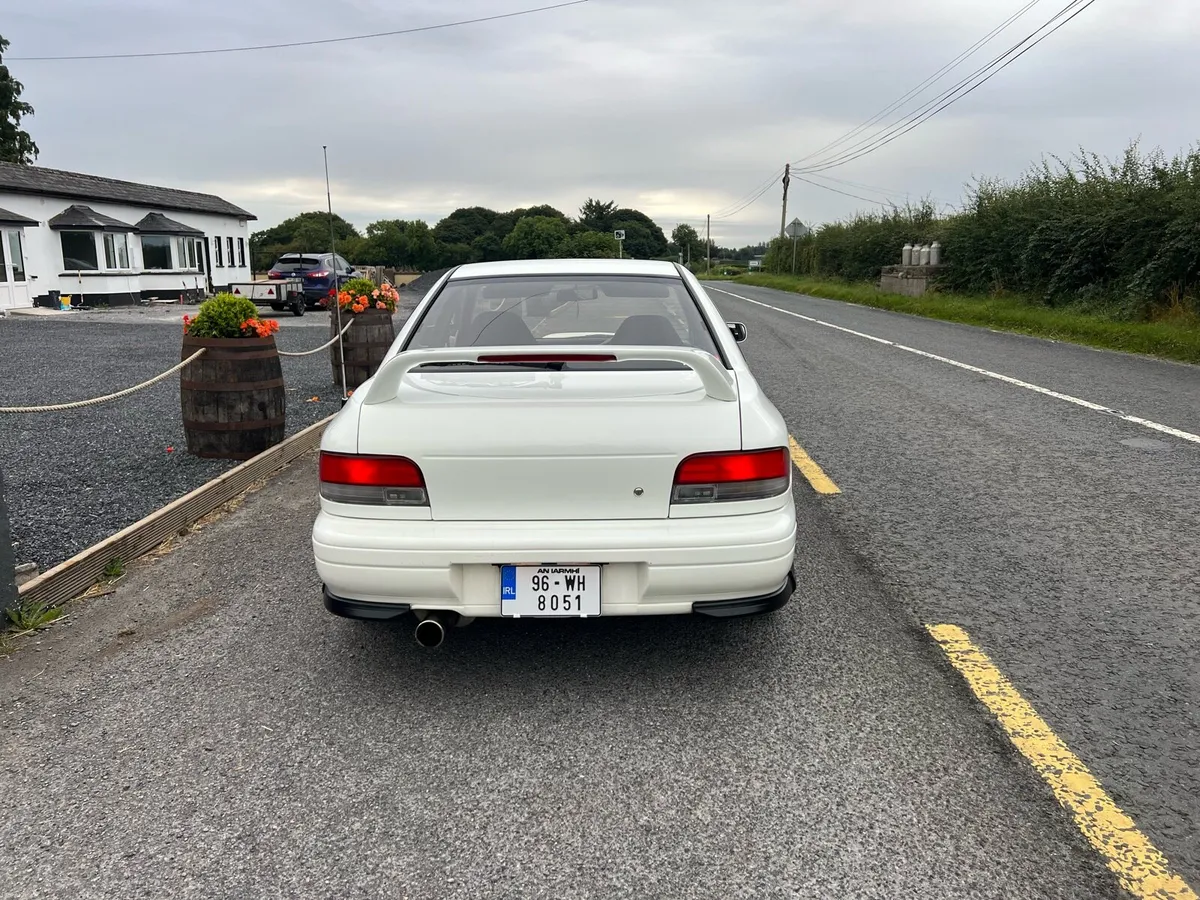 Image 4 of 7