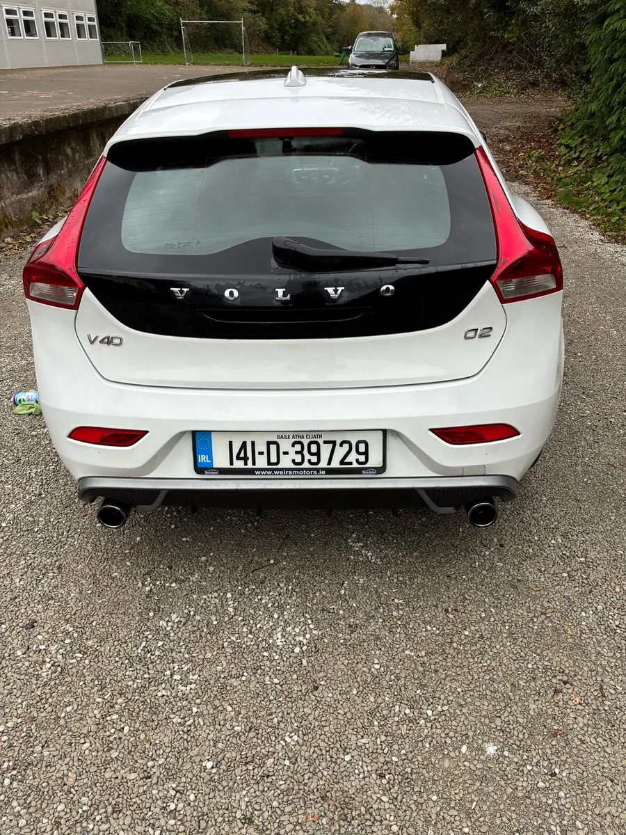 Image 4 of 10