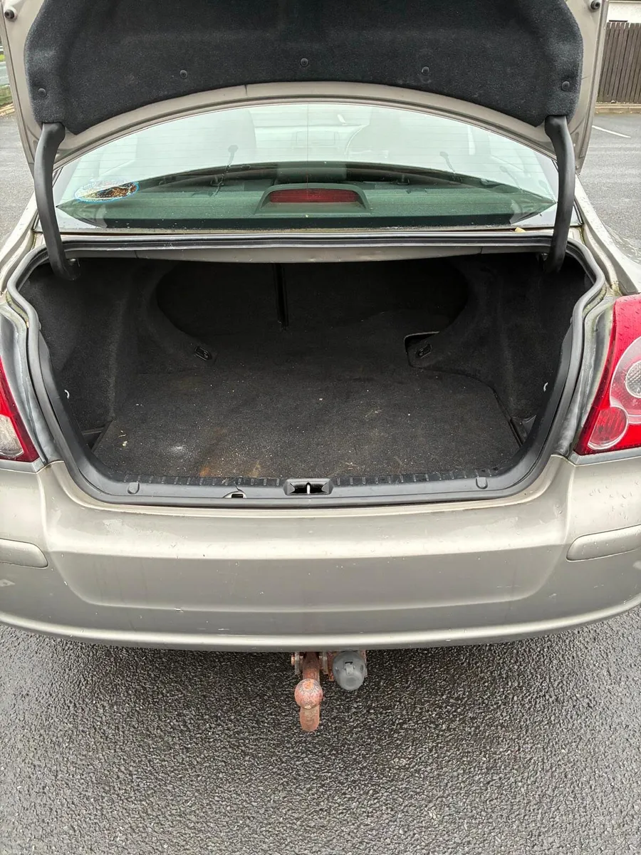 Image 3 of 6