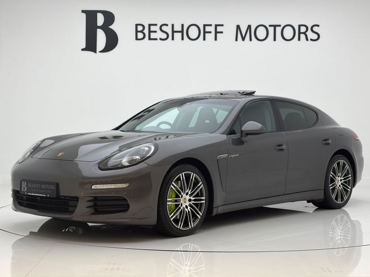 2016 Porsche Panamera
