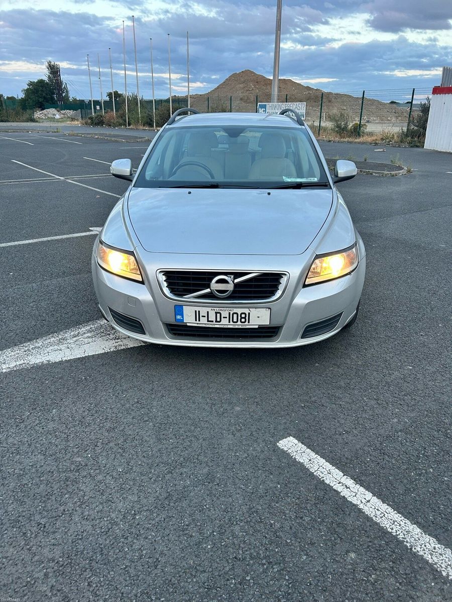2011 Volvo V50