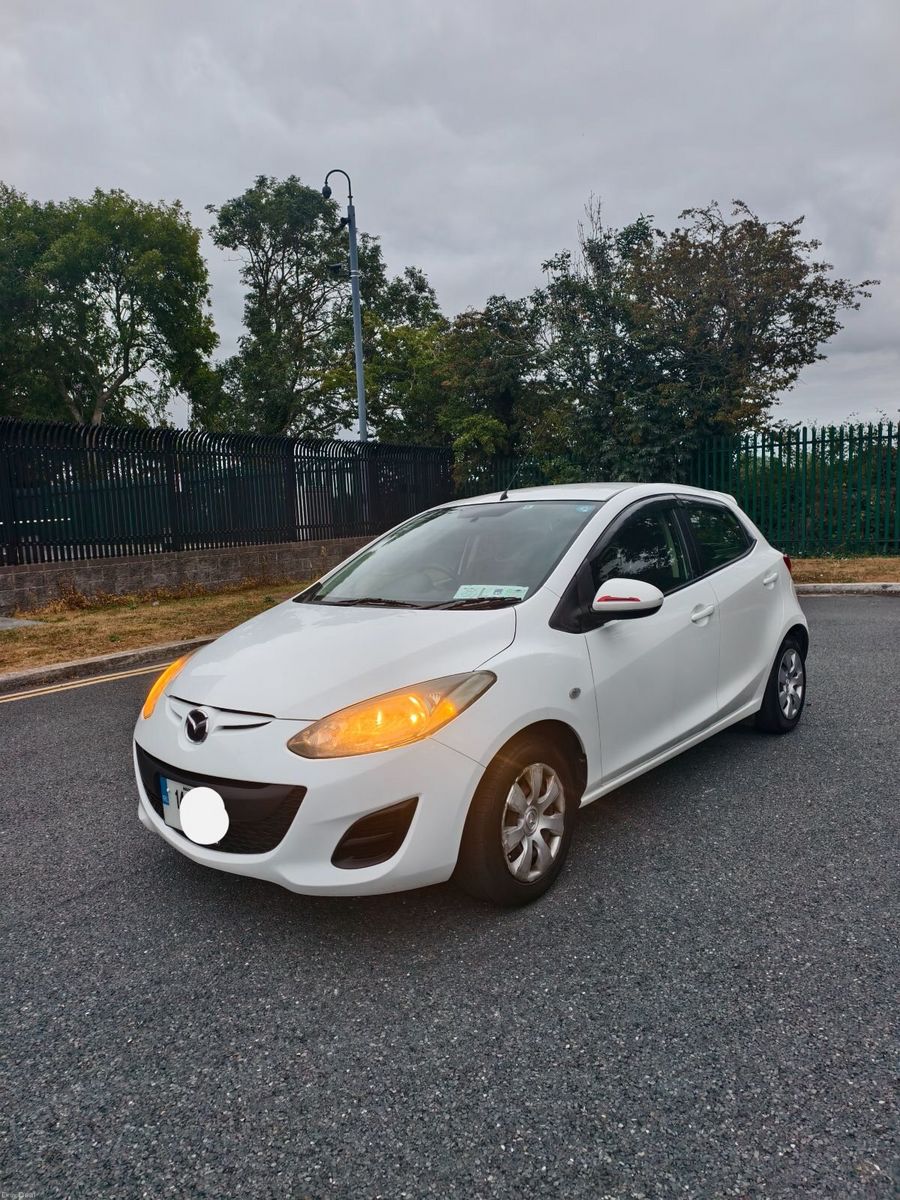 2014 Mazda Demio