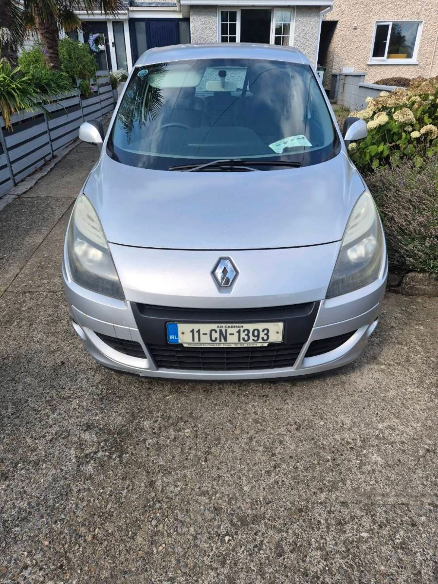 2011 Renault Scenic