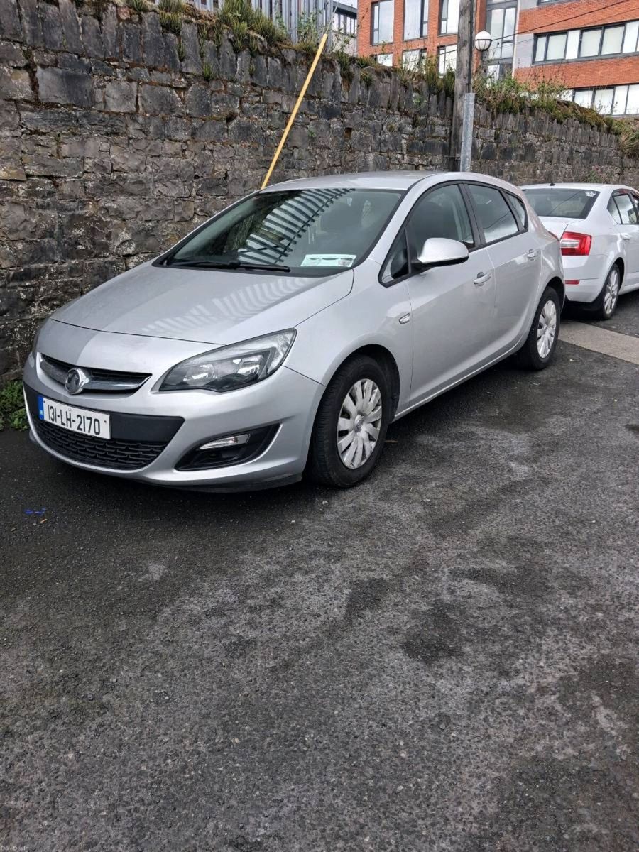 2013 Vauxhall Astra