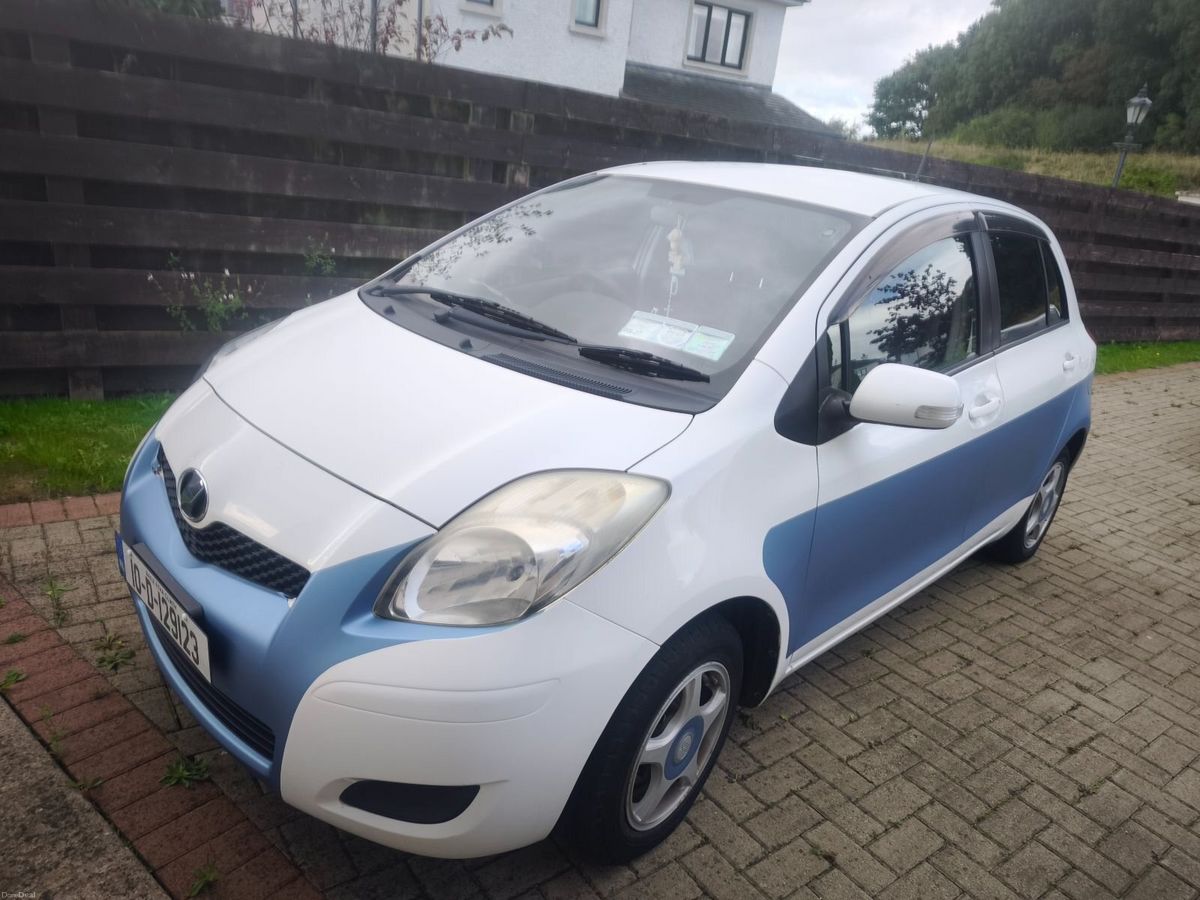 2010 Toyota Vitz