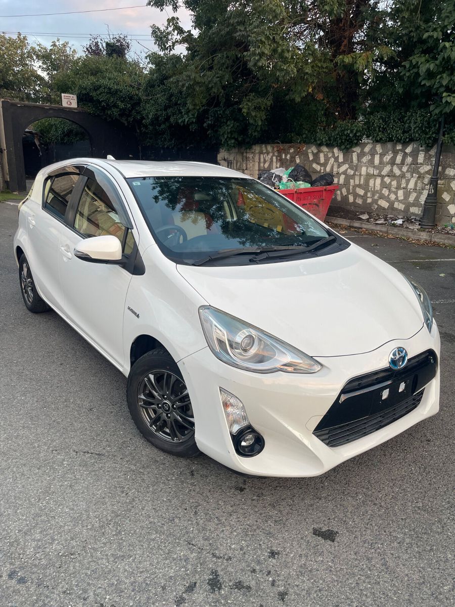 2015 Toyota Aqua
