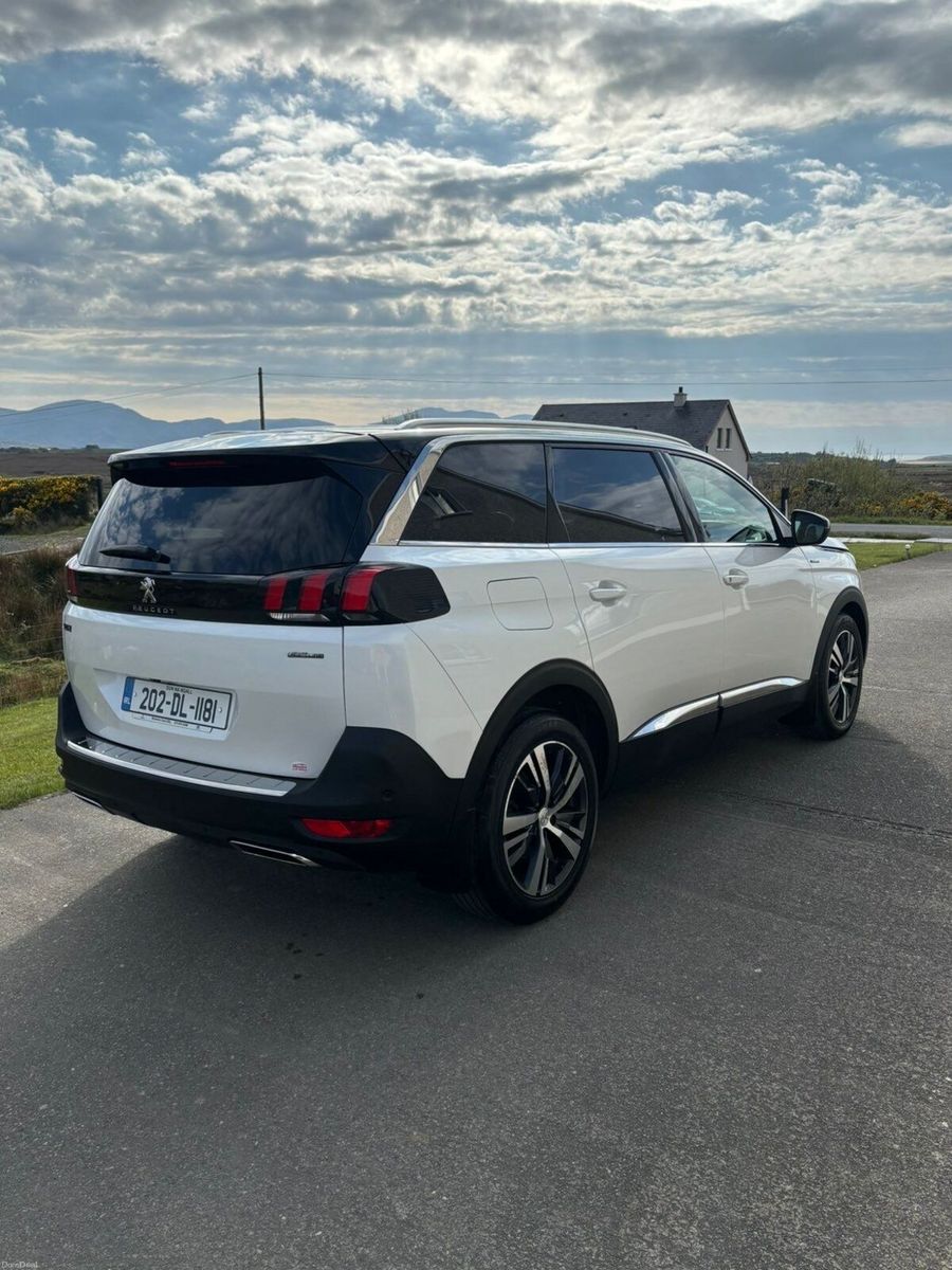 2020 Peugeot 5008