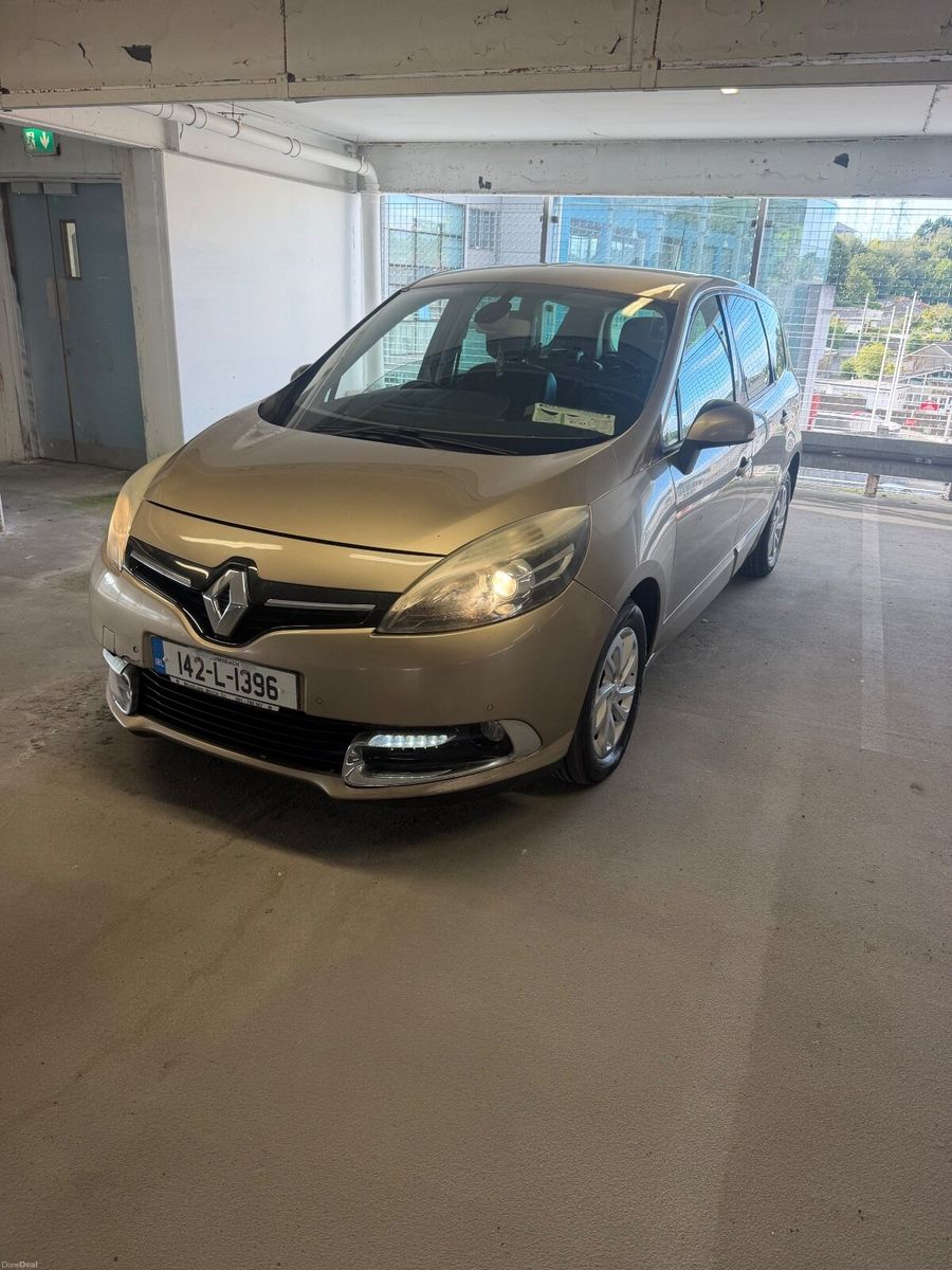2014 Renault Grand Scenic