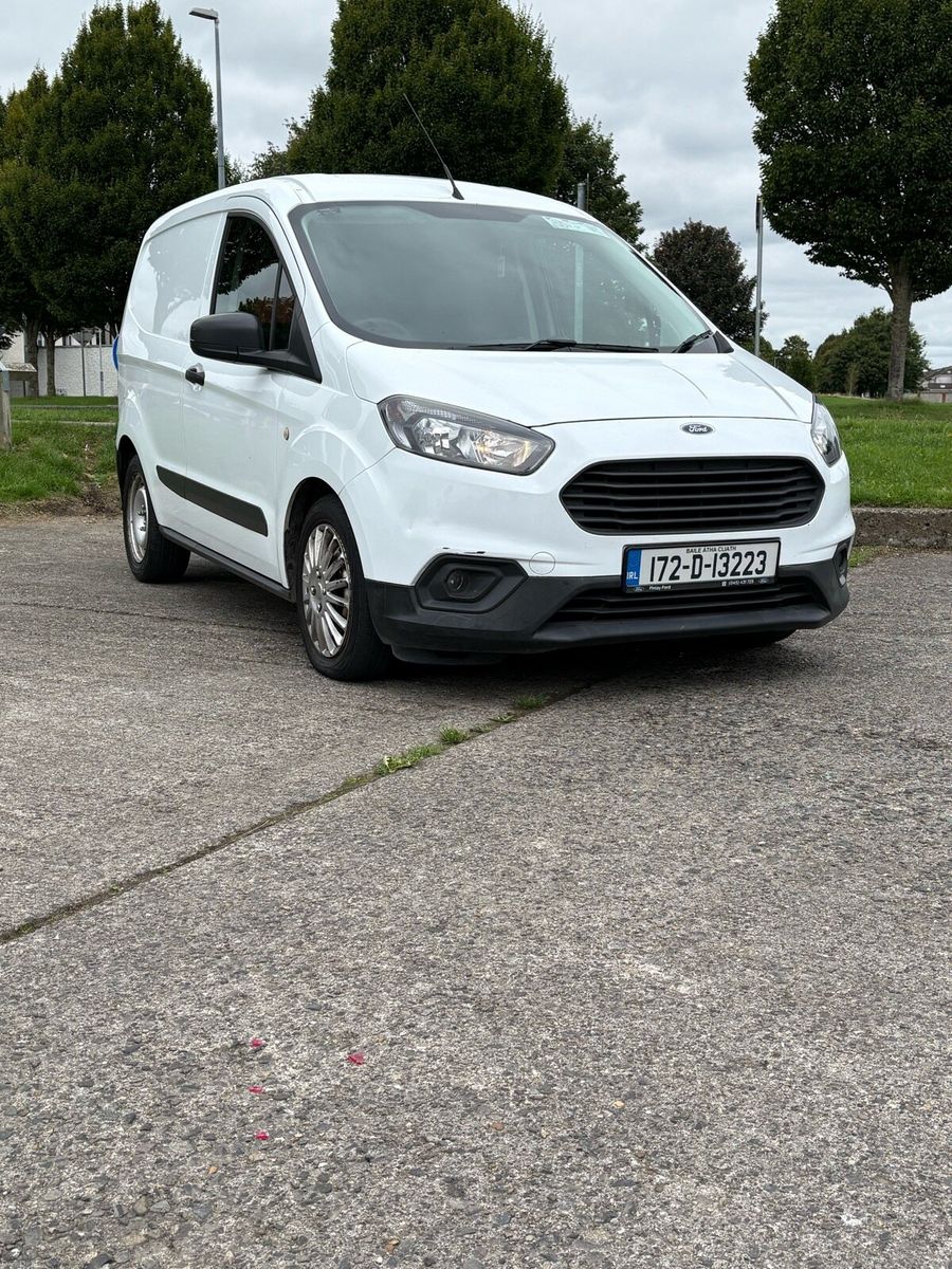 2017 Ford Courier