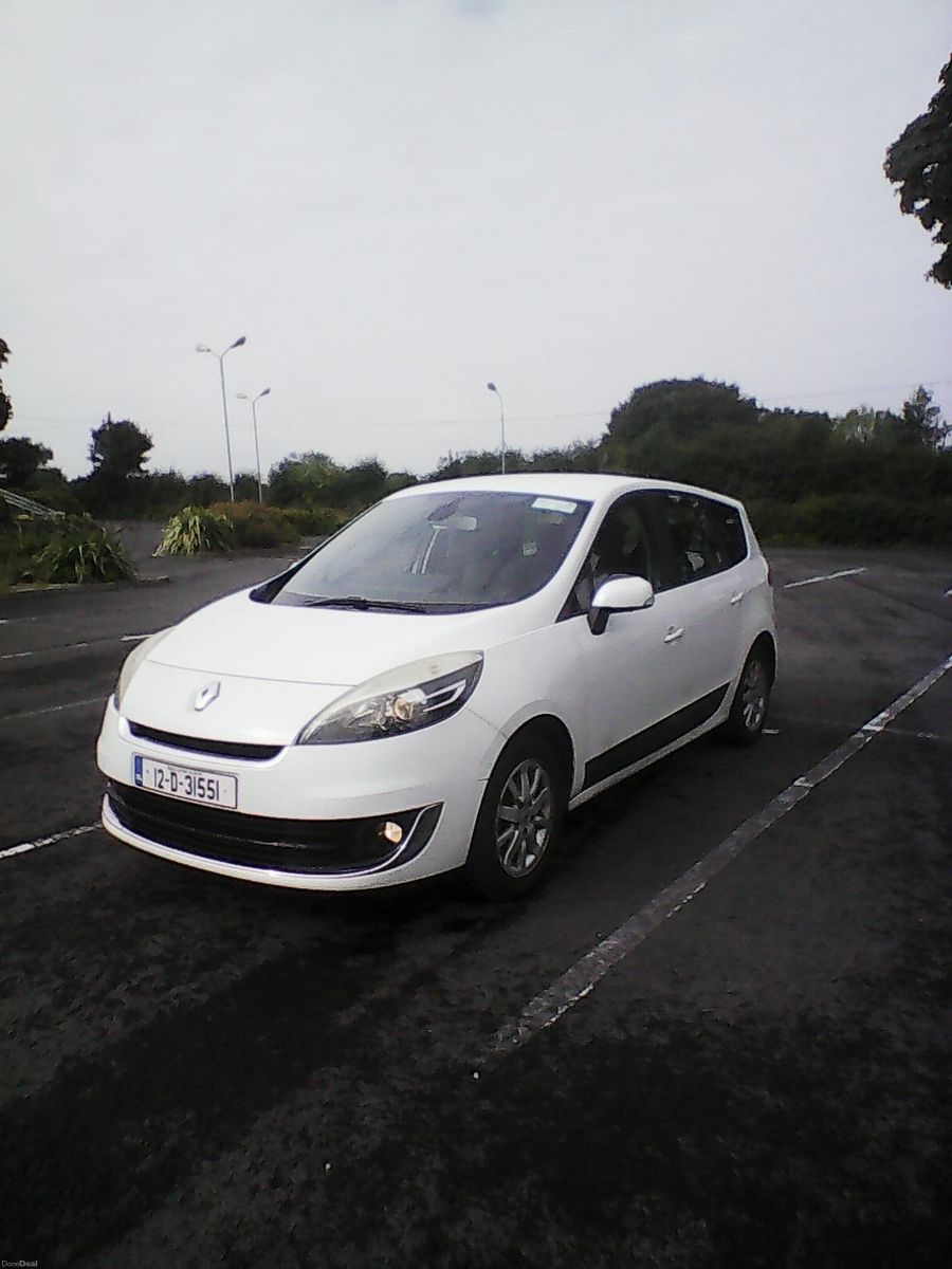 2012 Renault Grand Scenic