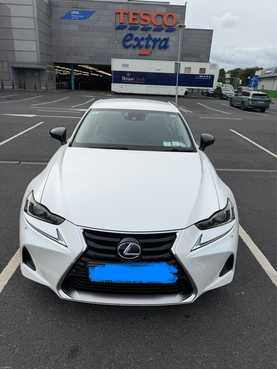 2017 Lexus IS