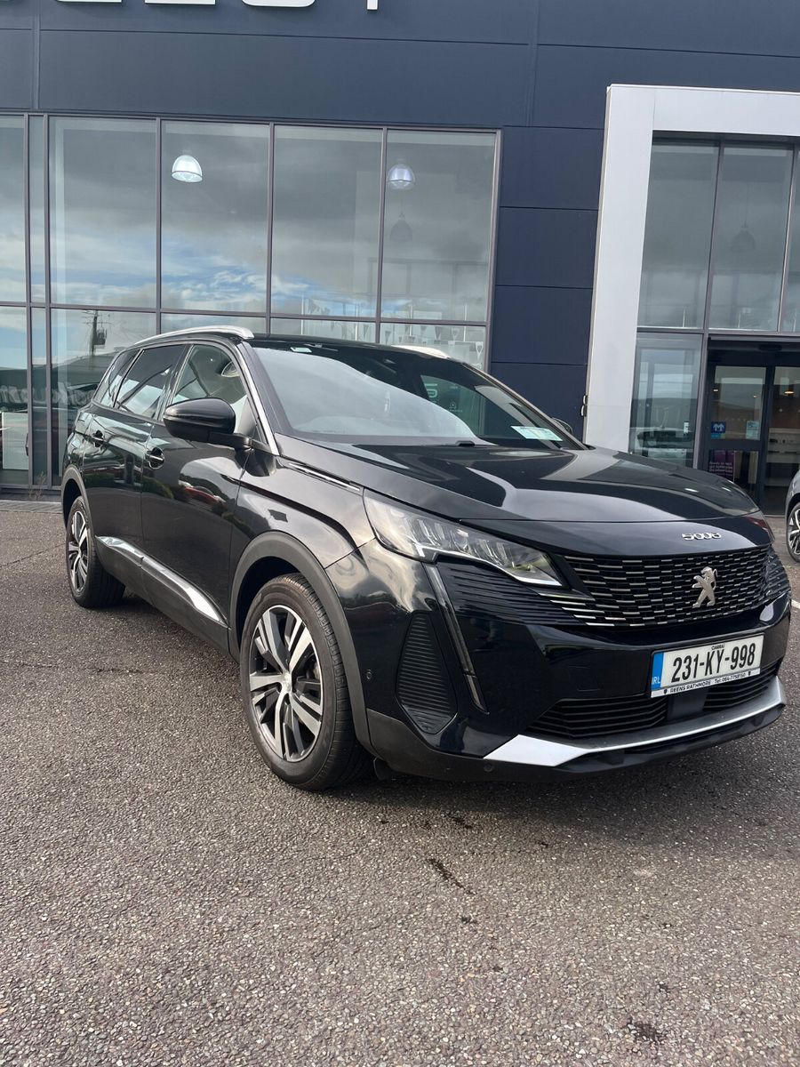 2023 Peugeot 5008