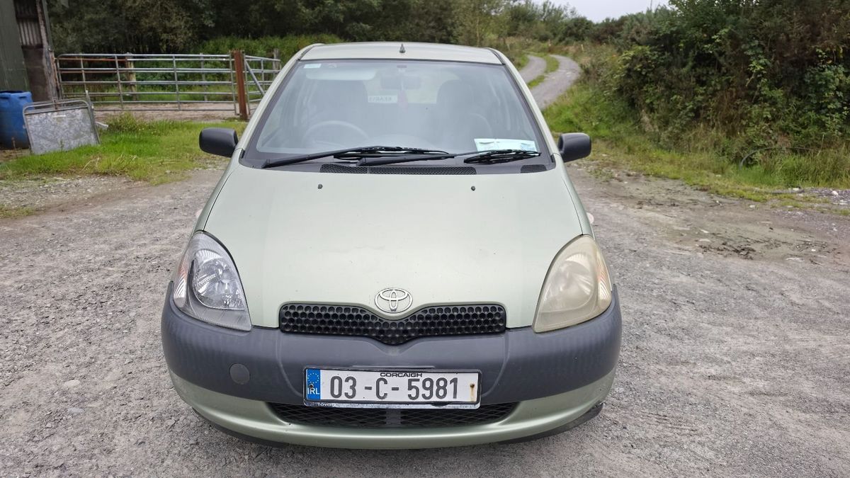2003 Toyota Yaris