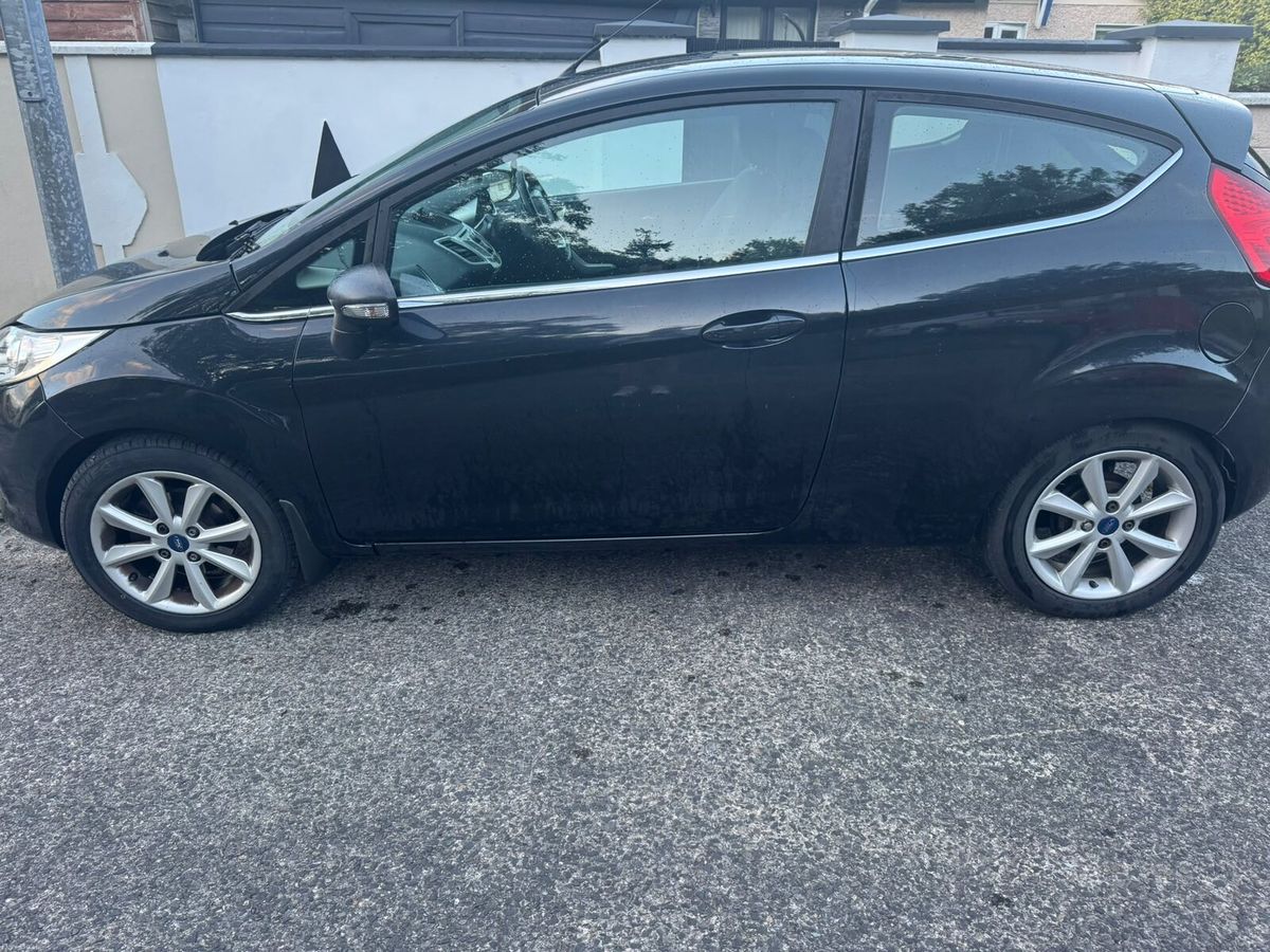 2012 Ford Fiesta
