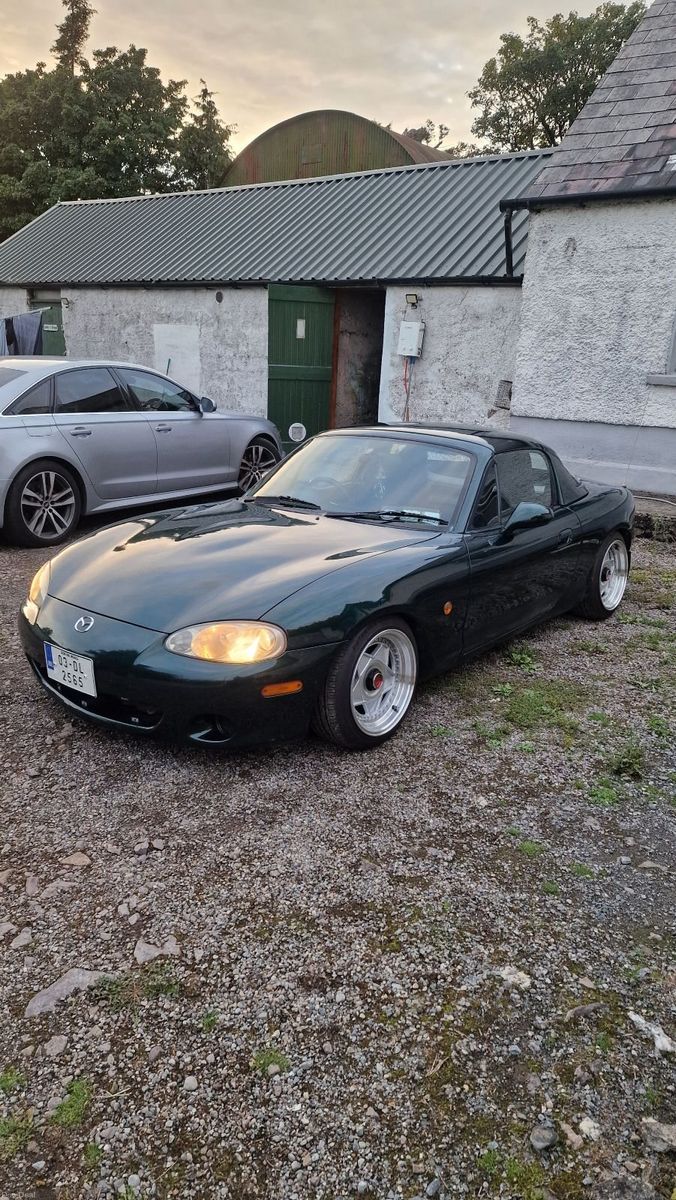 2003 Mazda MX-5