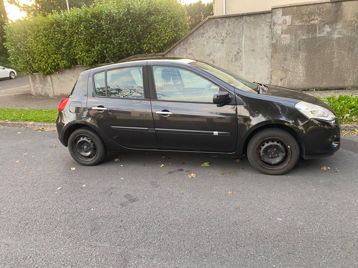 2011 Renault Clio