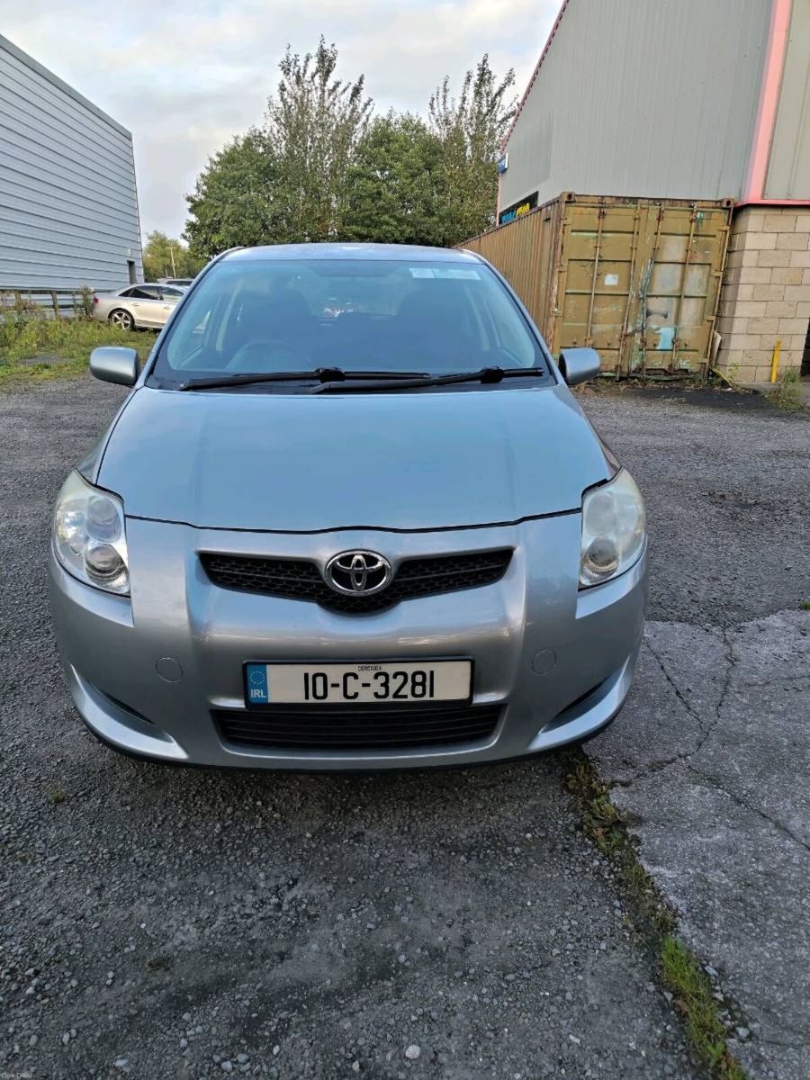 2010 Toyota Auris
