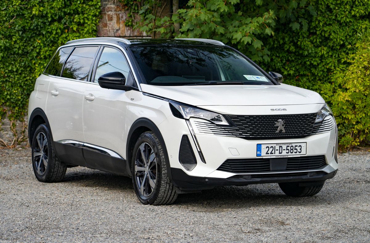 2022 Peugeot 5008