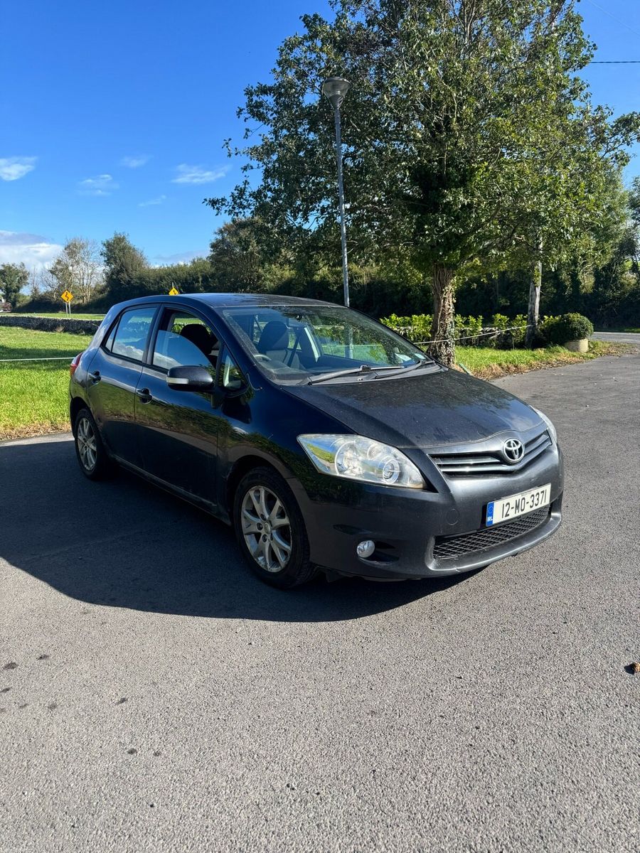 2012 Toyota Auris