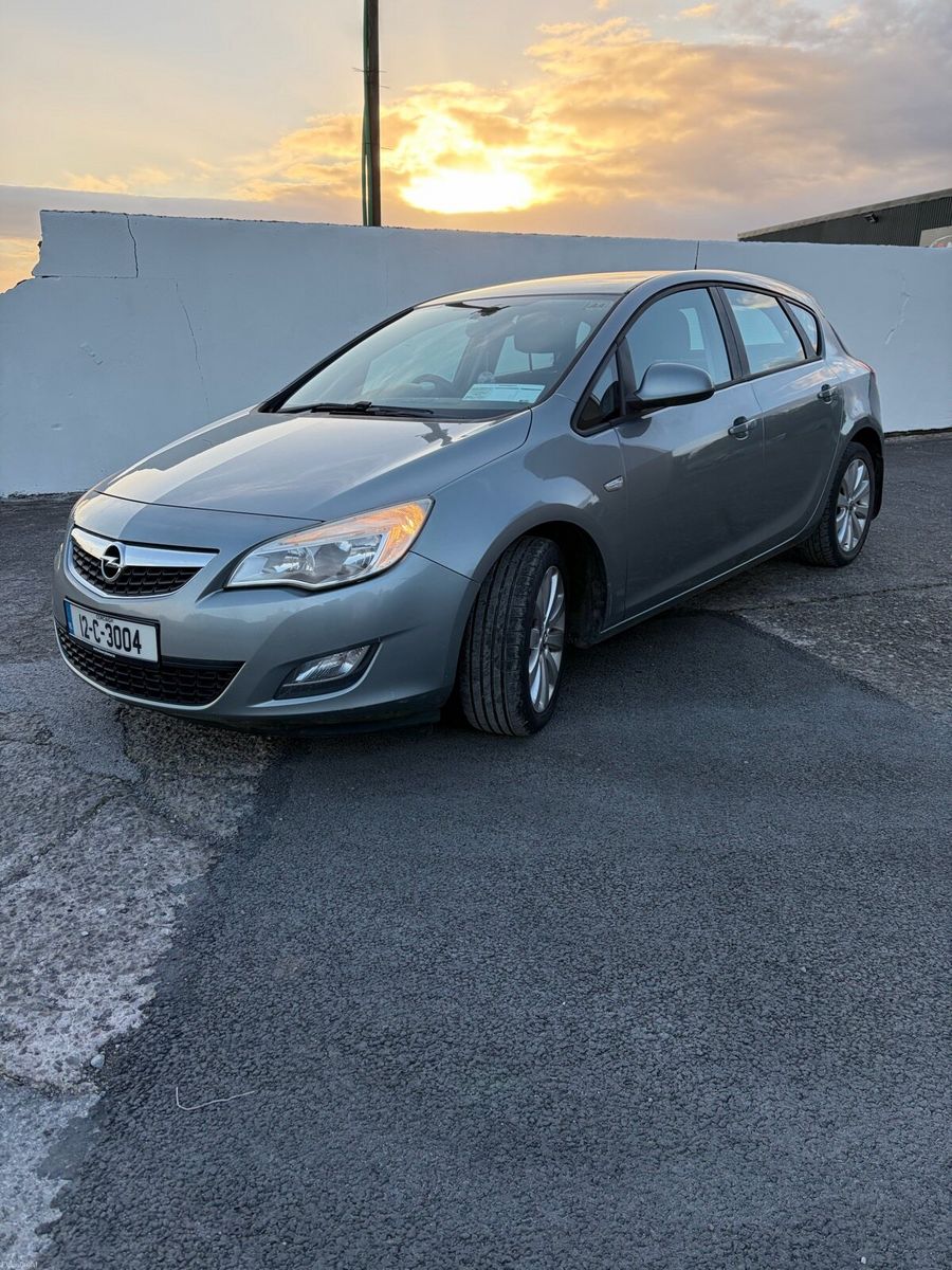 2012 Opel Astra