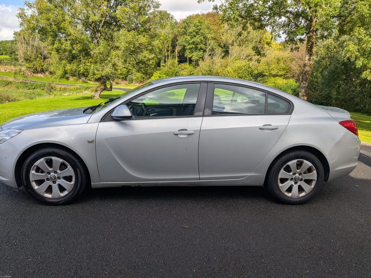 2012 Opel Insignia