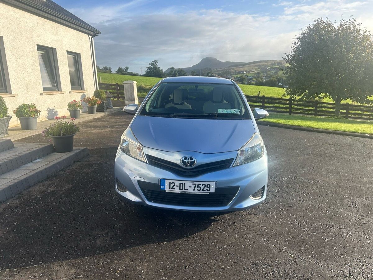 2012 Toyota Vitz