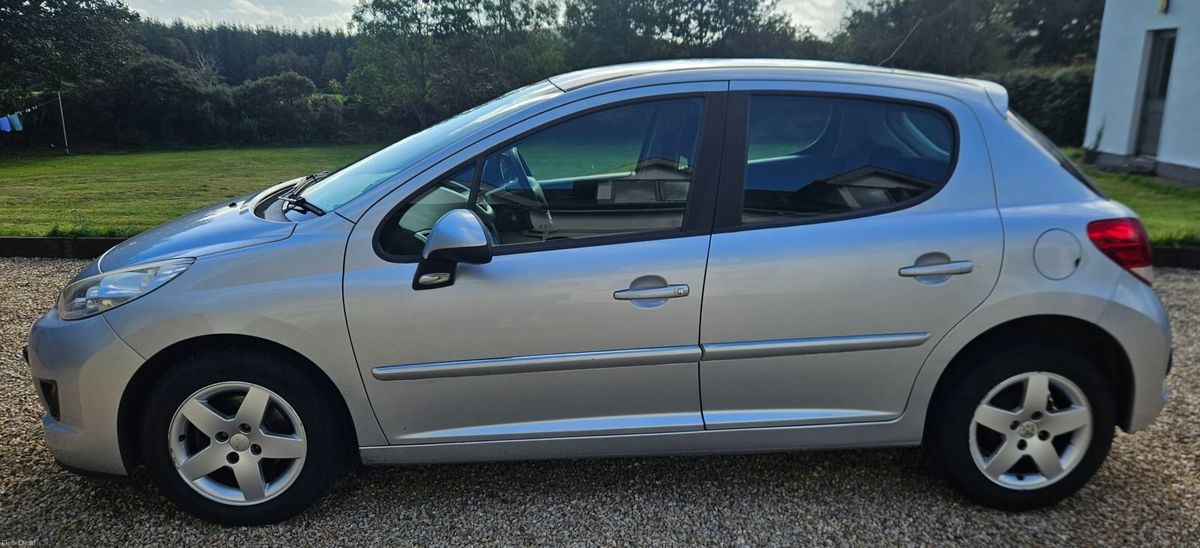 2011 Peugeot 207