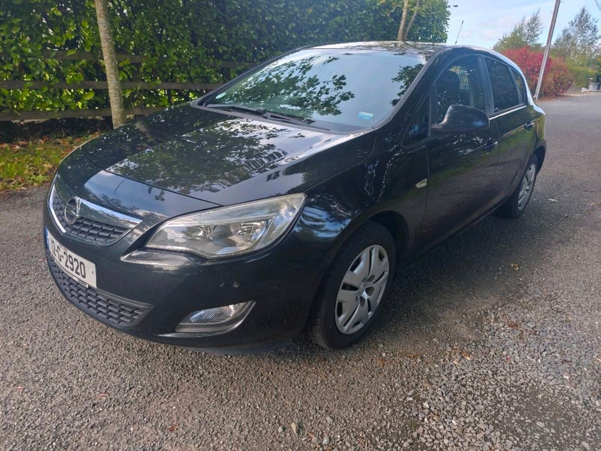 2012 Opel Astra