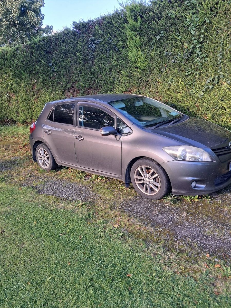 2011 Toyota Auris