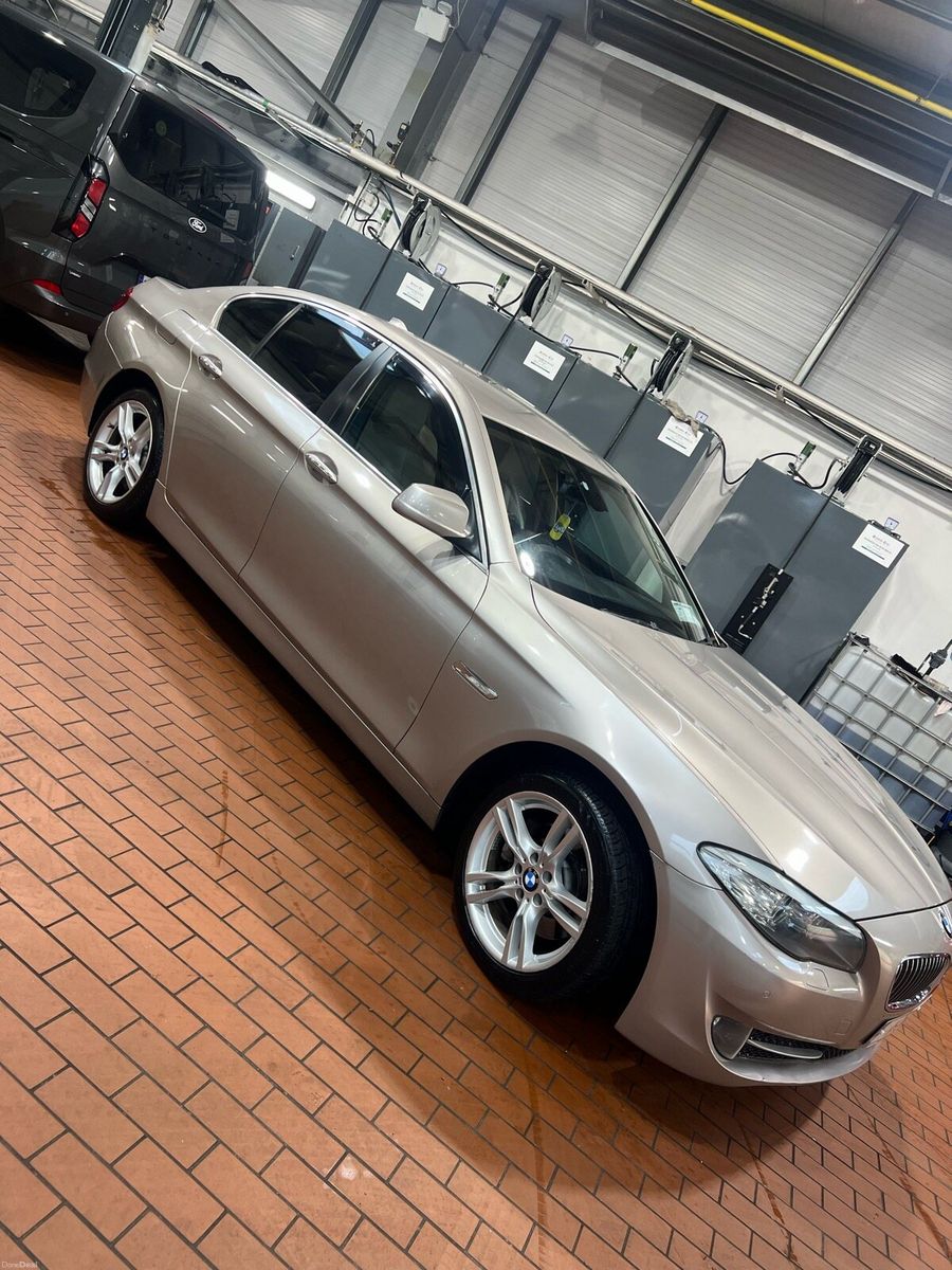 2011 BMW 5-Series