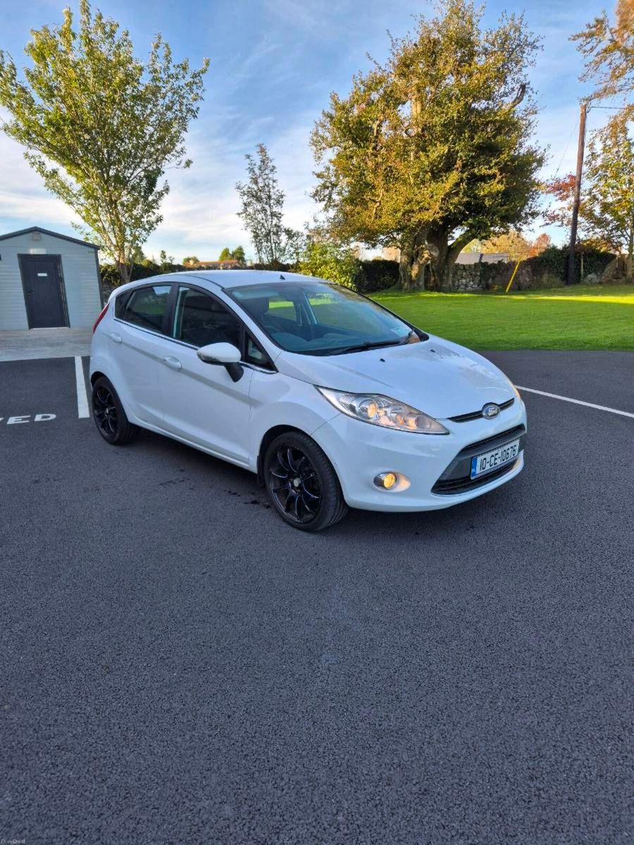 2010 Ford Fiesta
