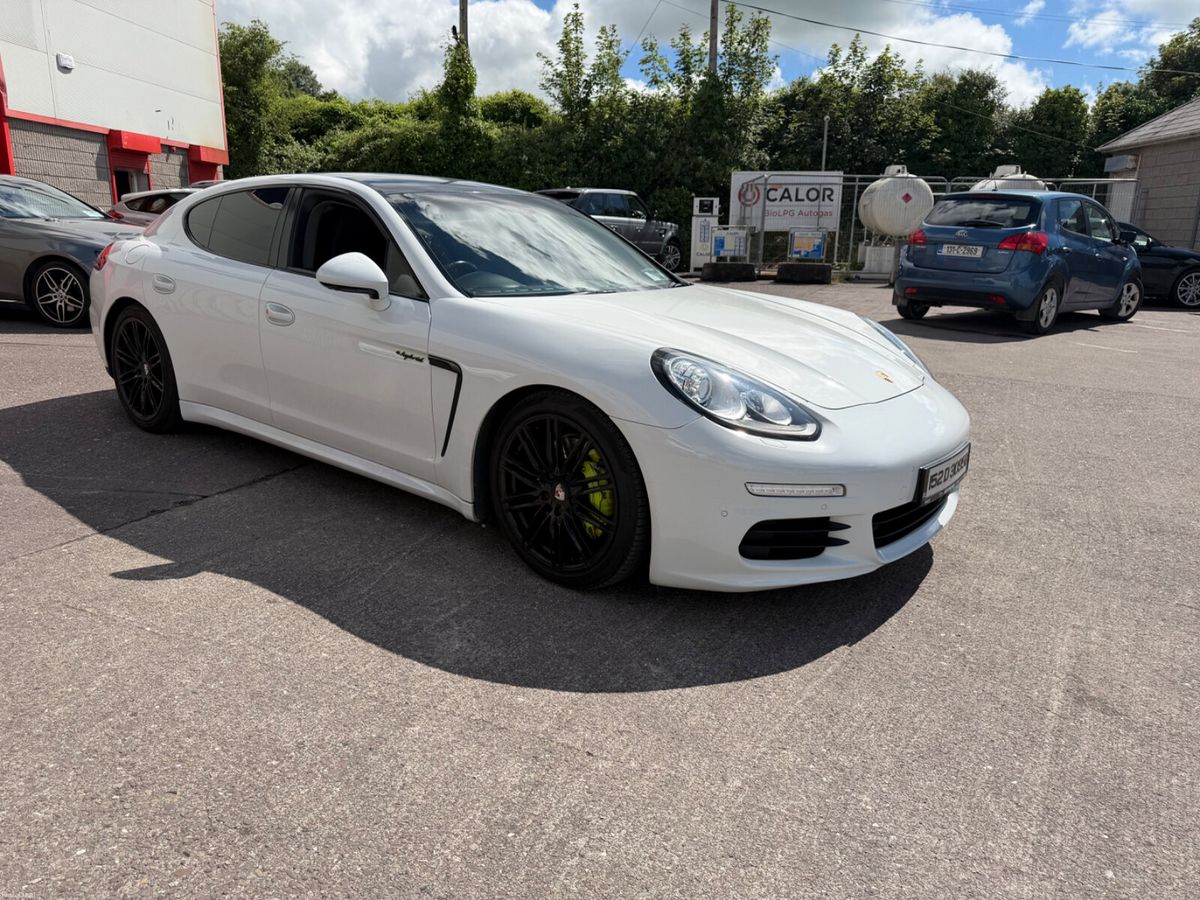 2015 Porsche Panamera