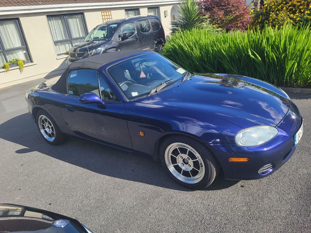 2004 Mazda MX-5
